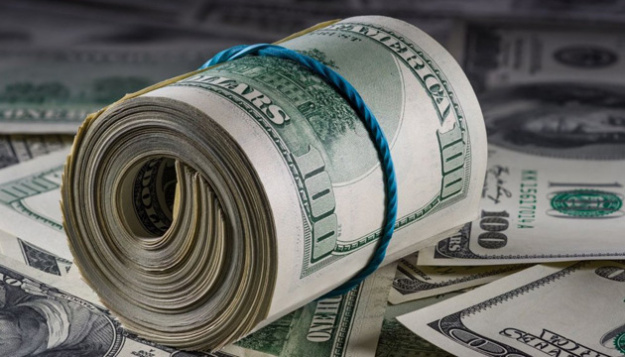 В октябре 2025 года чистая продажа валюты Нацбанком составила $2,915 млрд, что на 27,3% больше объема чистой продажи в сентябре ($2,290 млрд).