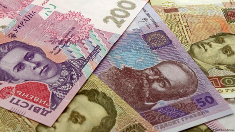 Депозитний оглядКаталог «Минфина» — лучший способ подобрать оптимальный депозит и получить БОНУС к ставке! 30										Банк			12 месяцев			9 месяцев			6 месяцев			3 месяца			Бессрочный							Ставка			а			Ставка			а			Ставка			а			Ставка			а			Ставка			а							Идея Банк			16,75%			-			16,50%			-			17,00%			-			-			-			-			-							МТБ Банк			16,75%			-			16,90%			-			16,80%			-			16,50%			-			-			-							А-Банк			16,40%			-			-			-			16,30%			-			15,60%			-			0,01%			-							Аккордбанк			16,25%			-			-			-			16,55%			-			17,17%			-			5,00%			-							Таскомбанк			16,10%			-			15,85%			-			15,60%			-			15,10%			-			4,00%			-							Универсал Банк			16,00%			-			-			-			15,70%			-			15,50%			-			-			-							monobank			16,00%			-			15,90%			-			15,70%			-			15,50%			-			-			-							Радабанк *			15,75%			-			17,50%			-			17,25%			-			17,00%			-			-			-							Банк Львов*			15,50%			-			15,50%			-			15,00%			-			17,00%			-			5,00%			-							КоминБанк*			15,50%			-			15,50%			-			15,50%			-			14,70%			-			-			-							Глобус*			15,00%			-			15,50%			-			14,50%			-			12,00%			-			-			-							Кредит Днепр Банк			14,50%			-			-			-			16,00%			-			16,50%			-			-			-							Альянс Банк			14,25%			-			15,35%			-			14,75%			-			14,75%			-			5,50%			-							Восток Банк			14,00%			-			-			-			14,75%			-			14,75%			-			-			-							Ощадбанк			13,00%			-			-			-			13,00%			-			-			-			-			-							Приватбанк			13,00%			-			10,00%			-			10,00%			-			2,50%			-			2,50%			-							Прокредит Банк*			13,00%			-			-			-			15,00%			-			15,00%			-			5,00%			-							ПУМБ			13,00%			-			13,00%			-			13,00%			-			15,00%			2,00%			-			-							Укрэксимбанк*			13,00%			-			13,00%			-			12,50%			-			12,50%			-			-			-							Укргазбанк			12,50%			-			12,50%			-			12,00%			-			12,00%			-			-			-							Кредобанк			12,50%			-			-			-			13,50%			-			-			-			-			-							Сенс Банк*			12,25%			-			-			-			12,25%			-			12,00%			-			4,00%			-							Правэкс Банк			11,00%			-			12,50%			-			12,50%			-			14,50%			-			-			-							Креди Агриколь Банк			10,50%			-			-			-			11,00%			-			10,00%			-			1,00%			-							ОТП Банк			6,50%			-			6,50%			-			10,00%			-			9,29%			-			3,00%			-							Райффайзен Банк 			6,50%			-			-			-			6,50%			-			5,50%			-			-			-							Пивденный			-			-			-			-			15,00%			-			14,75%			-			3,00%			-							Укрсиббанк			-			-			-			-			9,50%			-			9,00%			-			-			-			Программа БОНУС к депозитамОформите вклад через «Минфин» в одном из этих банков:Глобус, Кредитвест Банк.