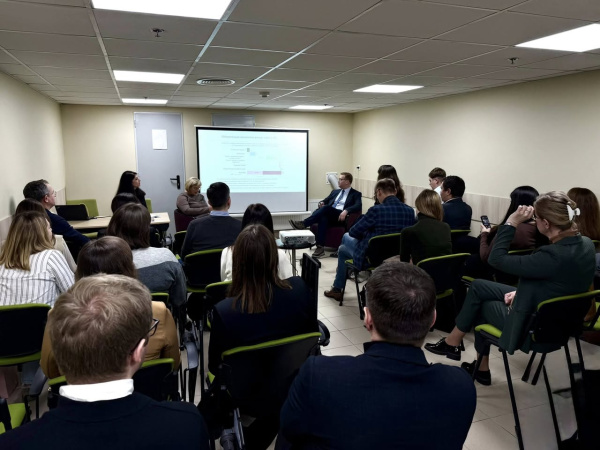 Национальный банк готов и дальше ослаблять валютные ограничения — но будет делать это постепенно и с учетом макрофинансовых рисков.