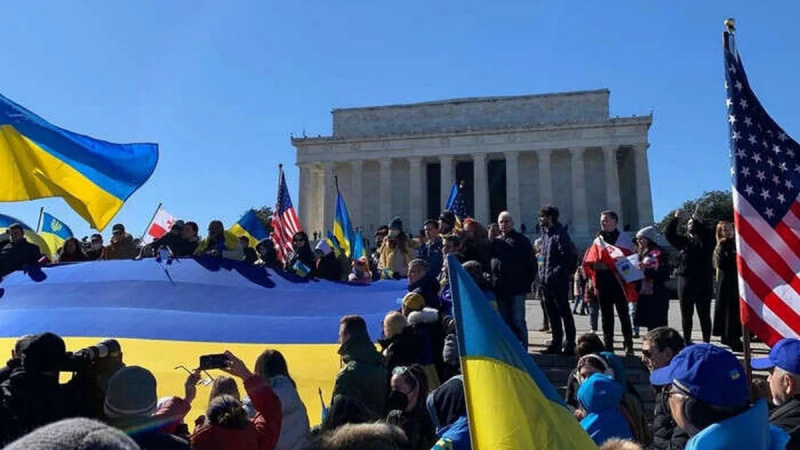 Украинские беженцы, проживающие в Соединенных Штатах, могут оказаться перед угрозой продовольственного кризиса.