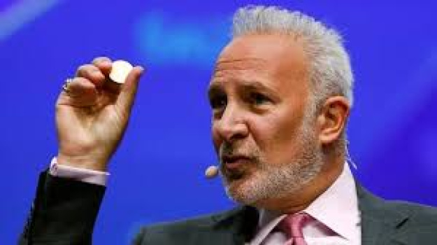 Продвигающий инвестиции в золото экономист Питер Шифф призвал инвесторов и трейдеров как можно скорее распродать биткоины, пока первая криптовалюта держится выше $100 000.