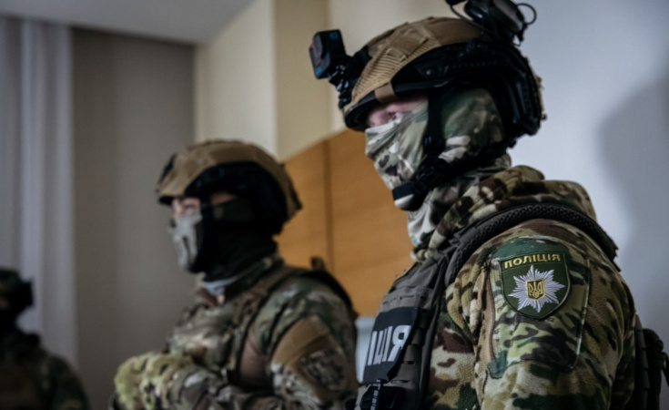 В Украине разоблачили мошенническую инвестбиржу: Нацполиция изъяла более $1,4 миллиона наличными