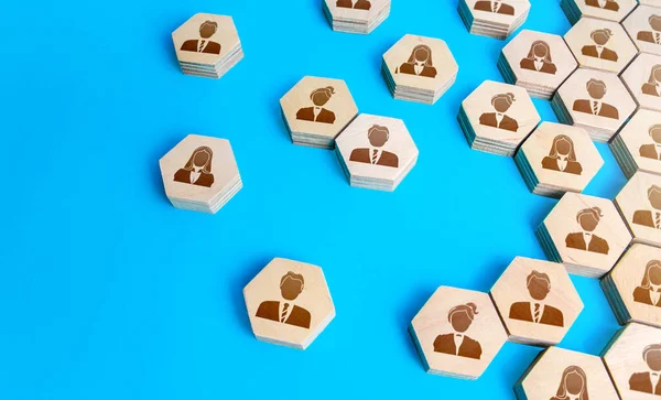 Налоговая служба активно проверяет ФОП на «дробление бизнеса», но существует ли вообще такая проверка в Налоговом кодексе.