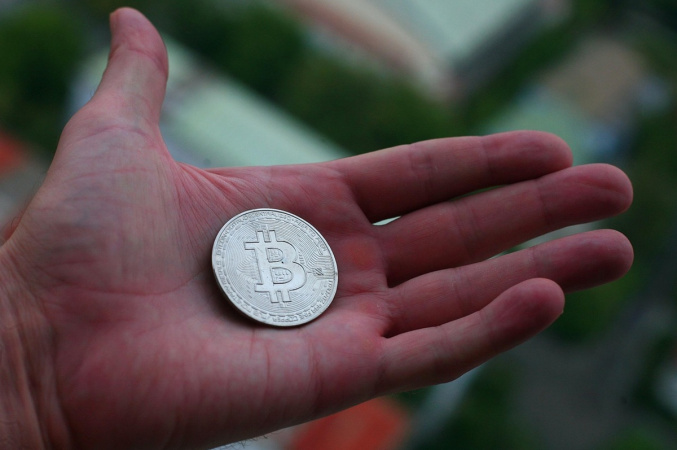 Стратегії на криптозиму: як заробляти, коли ринок падає