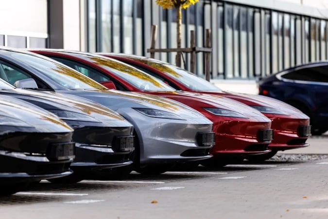 Tesla вивела на європейський ринок «дешеву» Model 3