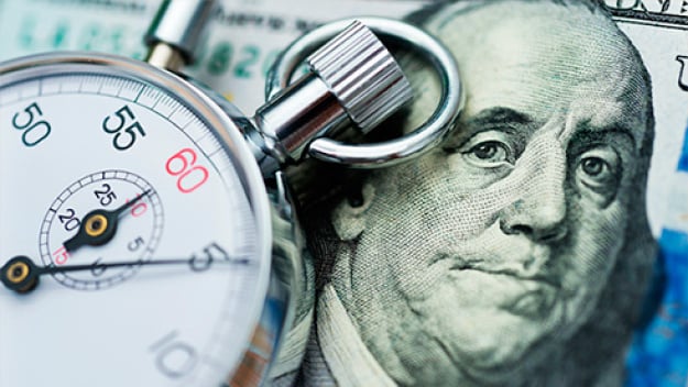 Специальный комитет владельцев ВВП-варрантов согласился на предложение Украины обменять бумаги на сумму $2,591 млрд на новые амортизированные еврооблигации Украины C с погашением в 2030—2032 годах по коэффициенту 1,34 и выплатой денежного вознаграждения до 7%.