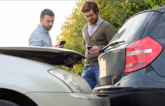 Правительство приняло постановление, позволяющее запустить полный цикл оформления европротокола оформления незначительных дорожно-транспортных происшествий в приложении «Дия», сообщила премьер-министр Украины Юлия Свириденко.► Читайте «Минфин» в Instagram: главные новости об инвестициях и финансахЧто это значит?