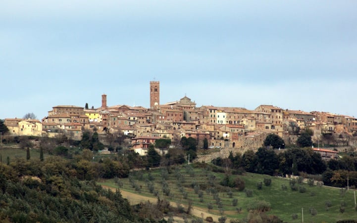 Влада Італії пропонує $30 тисяч за переїзд у тосканське місто Радікондолі, але є умова