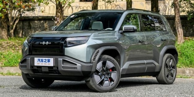 Рекорд месяца: импорт легковушек из Китая вырос почти в пять раз