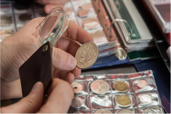 На численні прохання наших читачів, продовжую розмову про інвестиції в українську нумізматику.