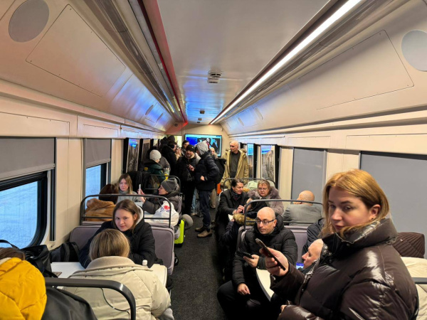 Укрзализныця развернула первый «пункт незламности» в польском Хелме.