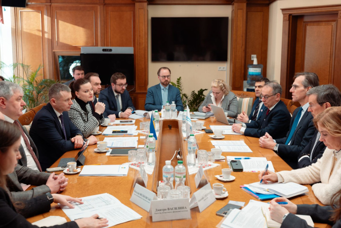 С начала полномасштабной агрессии россии ЕБРР остается одним из ведущих доноров Украины, инвестировав более 9 млрд евро в восстановление критически важной инфраструктуры.