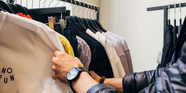 Більшість людей впевнені, що основні фінансові проблеми виникають через великі витрати: техніка, ремонт, великі покупки.