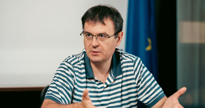 У березні 2026 року в Україні відбудеться планова індексація пенсій на 12%, однак вона не торкнеться найменших виплат, які торік сягнули позначки у 2 595 гривень завдяки державним доплатам.