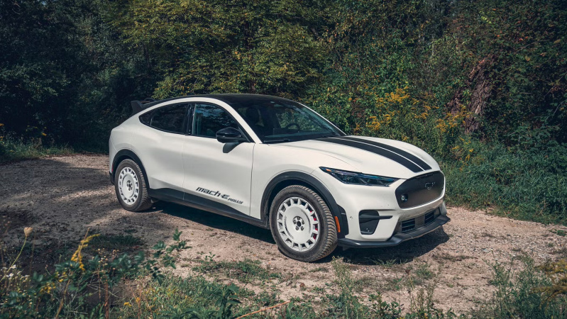 Люди, покупающие новый электрический внедорожник Mustang, будут удивлены, когда просмотрят список заказов.