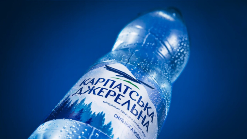 «Карпатська Джерельна» не из Карпат: АМКУ оштрафовал производителя на 9,4 млн грн за обман потребителей