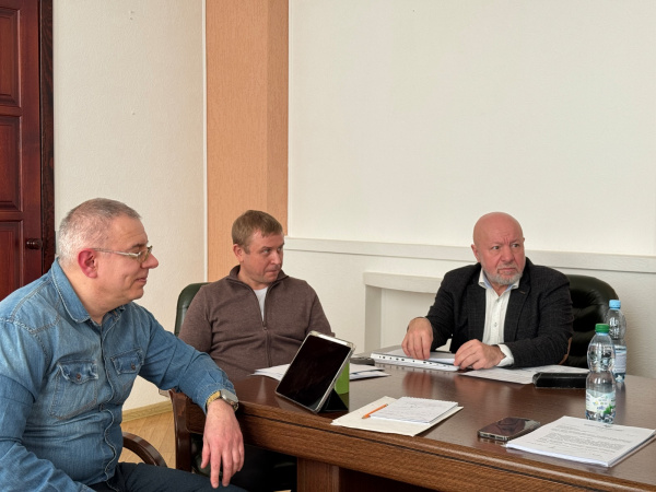 Дмитро Тевелєв, який очолював Національну комісію з цінних паперів та фондового ринку (НКЦПФР) у 2010−2015 роках, офіційно повернувся до регулятора.