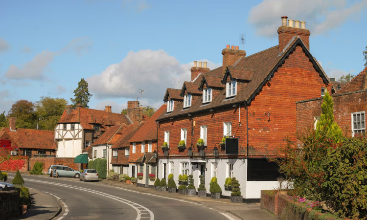 Вознаграждение 500 фунтов: В Британии придумали новый способ борьбы с незаконным выбрасыванием мусора