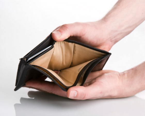 Переважна більшість місячного бюджету українців іде на покриття базових життєвих потреб, залишаючи статистичний мінімум на дозвілля чи заощадження.