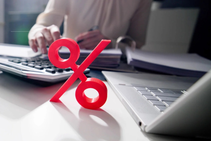 Налоговая скидка — это возможность для официально трудоустроенных граждан вернуть часть уплаченного налога на доходы физических лиц.