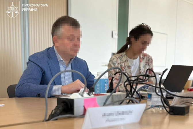 Справа «Фінанси та Кредит»: у Парижі вручено підозру Жеваго за розтрату 519 млн грн