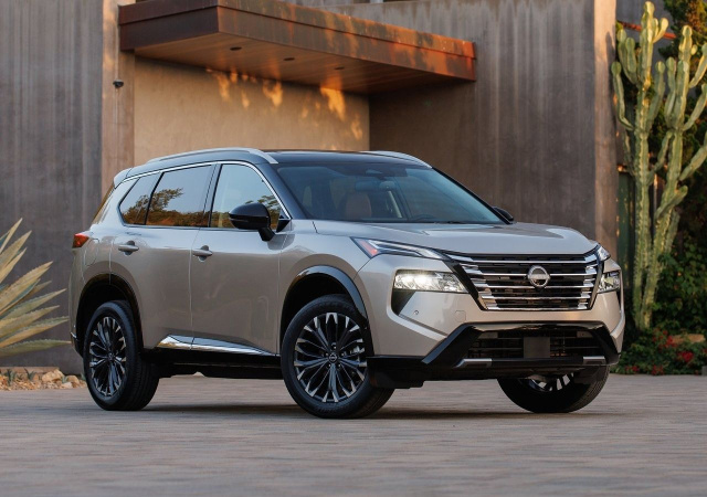 У минулому місяці українці придбали понад 2,9 тис.