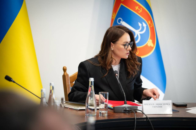 Молодые медики получат единовременную выплату, чтобы удержать кадры в селах и прифронтовых общинах.