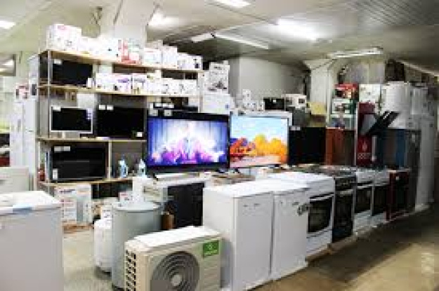 Поки що продавці розпродують старі запаси техніки