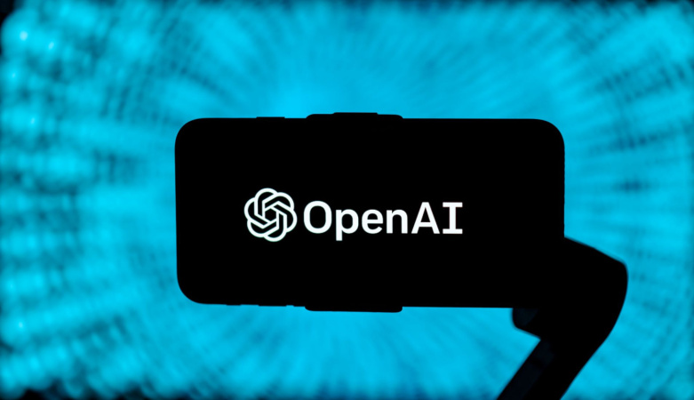 Компания OpenAI завершила исторический раунд финансирования, собрав десятки миллиардов долларов и достигнув оценки в 852 миллиарда долларов.