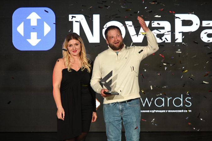 В Киеве в ходе девятой ежегодной премии FinAwards организаторы объявили победителей в номинации «Лучшее мобильное Fintech-приложение».