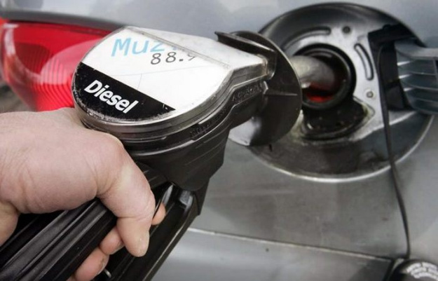 Европейские котировки на дизельное топливо, от которых в значительной степени зависит стоимость импорта в Украину, взлетели до максимальных значений, невиданных с 1970-х годов, удвоившись всего за один месяц.