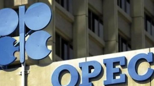 Члени Організації країн-експортерів нафти та їхні партнери в межах формату ОПЕК+ вдруге поспіль ухвалили рішення про збільшення квот на видобуток нафти.