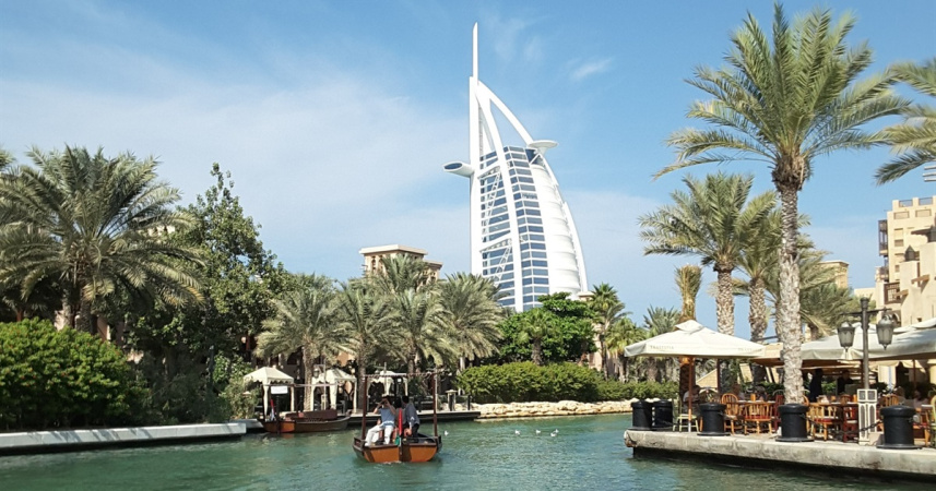 Фондовий індекс Дубая 8 квітня перевищив оцінку у 5862 пункти; таким чином, максимальне зростання склало 8,5% — це рекордний результат із грудня 2014 року.