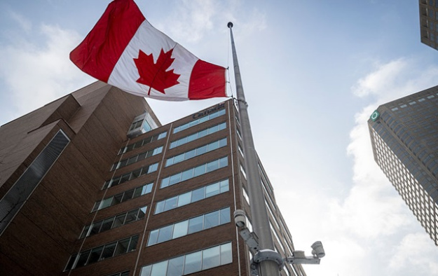 Правящая Либеральная партия Канады поддержала резолюцию, предусматривающую отмену виз для краткосрочных поездок граждан Украины в Канаду.