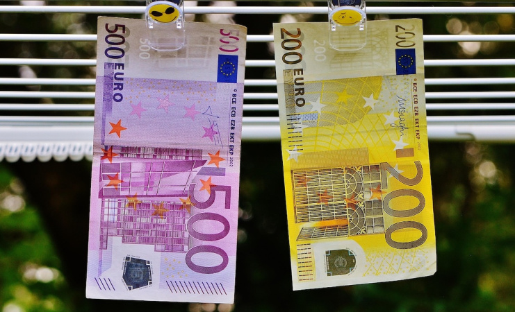 Доллар и евро подорожали на межбанке