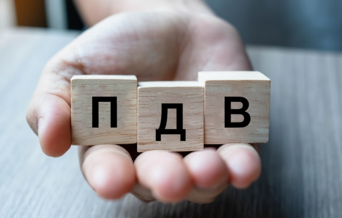 Введення ПДВ для ФОП як умову фінансування тепер розглядає і Єврокомісія - Bloomberg