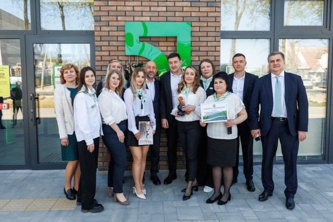 У місті Бородянка на Київщині відкрили перше відділення банку із підвищеною доступністю.