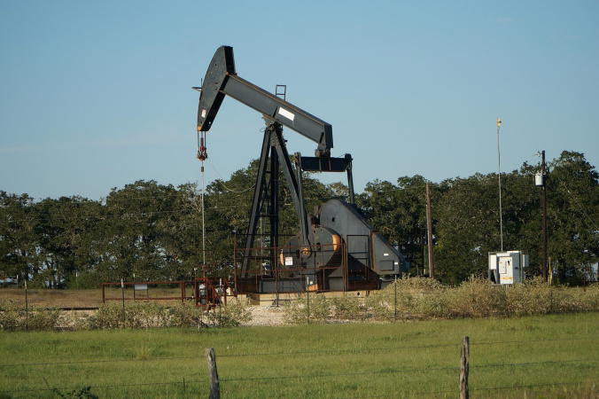 Нефть резко падает на фоне надежд на мирное соглашение на Ближнем Востоке