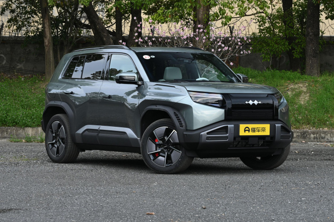 В прошлом месяце украинский автопарк пополнили 3007 ед.