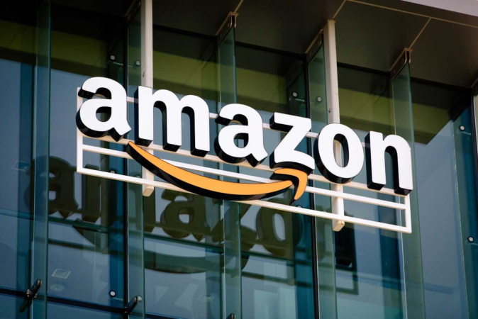 Споживачі подали колективний позов проти платформи Amazon із вимогою повернути кошти, переплачені через незаконно запроваджені мита.
