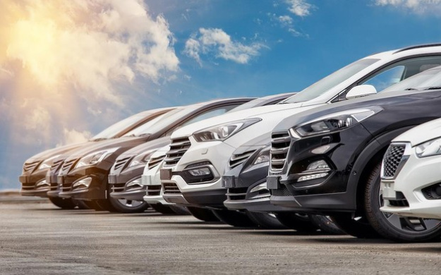 В апреле украинский автопарк пополнили 3007 автомобилей на электротяге (BEV).