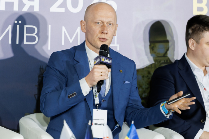 Український бізнес переходить від «аварійних рішень» до системних інвестицій у власну генерацію, і Приватбанк активізує кредитування енергетичних проєктів для бізнесу на тлі зростання попиту на власну генерацію, в першу чергу це стосується фінансування сонячних електростанцій та систем накопичення енергії.