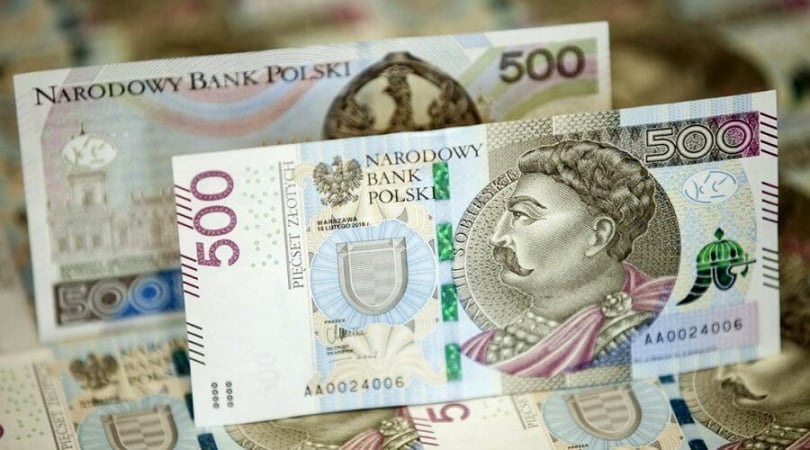 В Польше идет подготовка к определению размера минимальной заработной платы и минимальной почасовой ставки на 2027 год.