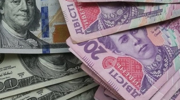 Эта неделя прошла для гривны на валютном рынке Украины достаточно драматично.