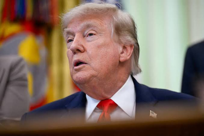 США и Иран достигли мирного соглашения после почти четырех месяцев войны, заявил президент США Дональд Трамп в социальной сети Truth Social.▶ Читайте телеграмм-канал «Минфина»: главные финансовые новости«Сделка с Исламской Республикой Иран завершена», — написал он.