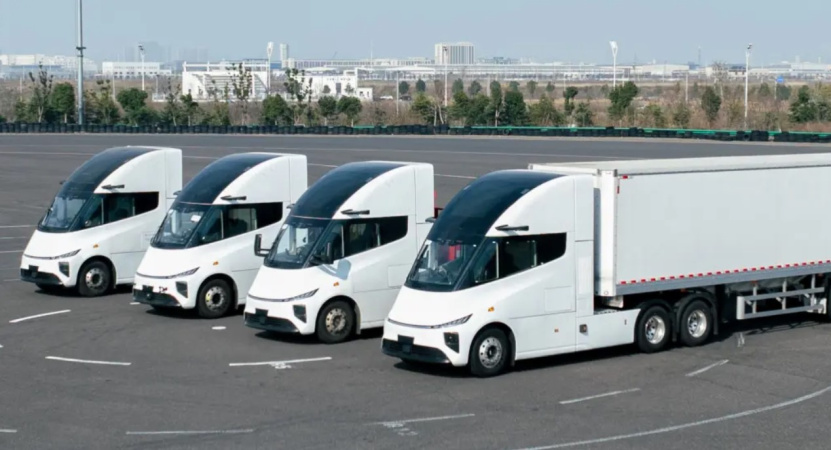 Китай ставит цель, к 2030 году электромобили составят 20% парка большегрузных автомобилей.