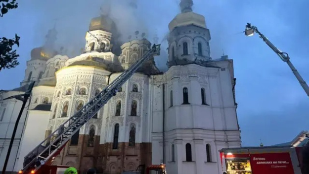 Ночная атака России в ночь на 15 июня стала одной из самых масштабных для украинской культуры и культурного наследия за время полномасштабной войны, заявила во вторник, 16 июня, вице-премьер по гуманитарной политике — министр культуры Украины Татьяна Бережная во время брифинга на территории Национального заповедника «Киево-Печерская лавра».► Читайте телеграм-канал«Минфина»: главные финансовые новостиРазрушение памятниковВ результате российских ракетных и дронных ударов повреждены или разрушены 13 памятников культуры в разных регионах страны.