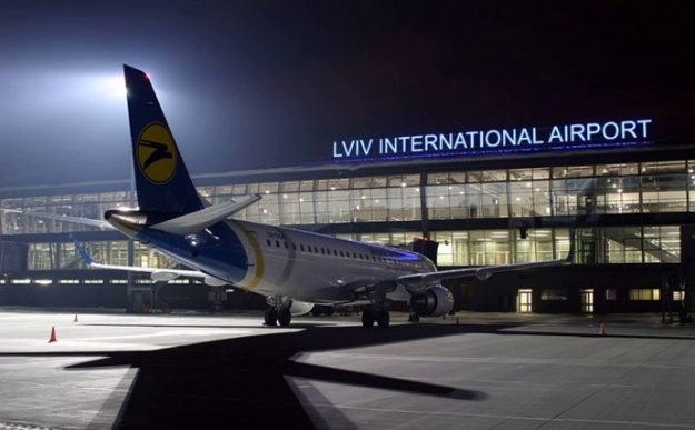 Цивільна авіація на заході України технічно можлива, але процес її відновлення гальмується на рівні виконавчої влади.