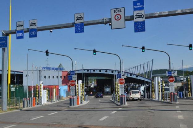 За неделю с 4 по 10 июля пассажиропоток через западную границу вырос на 1,2% до 734 тыс. связей.