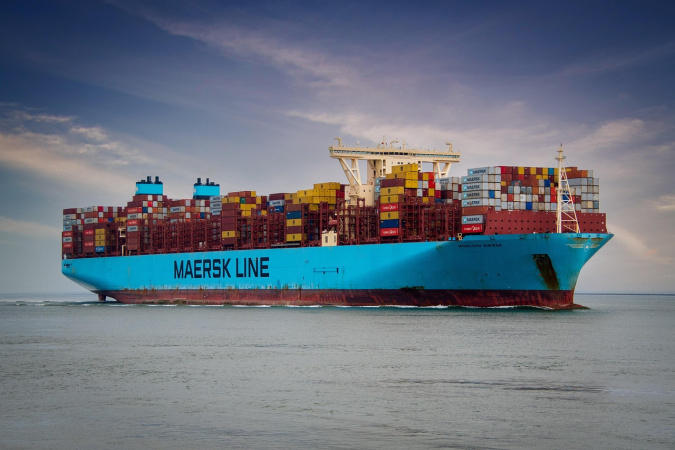 Maersk призупиняє роботу в порту «Чорноморськ» через обстріли рф